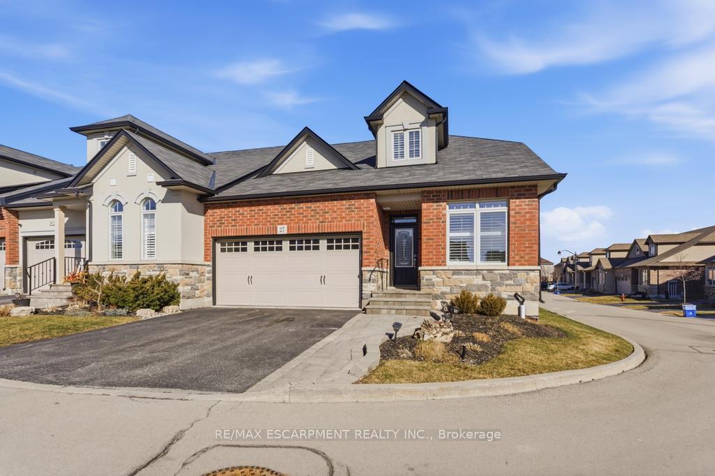 53-redfern-avenue-hamilton-ontario-x12867038