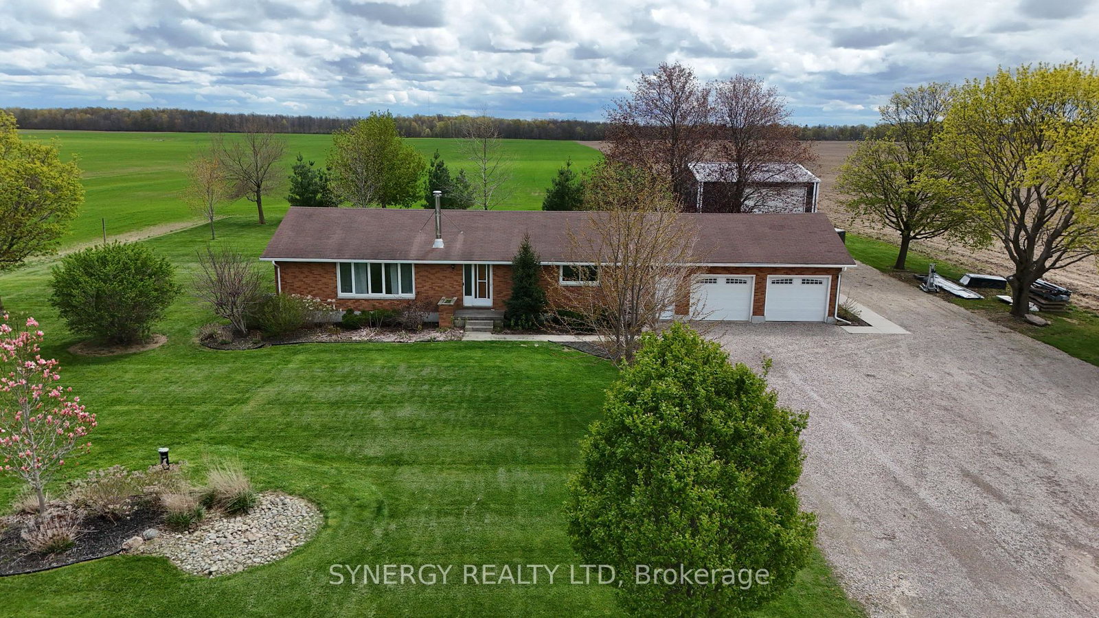 7979-lasalle-line-brooke-alvinston-ontario-x12867248
