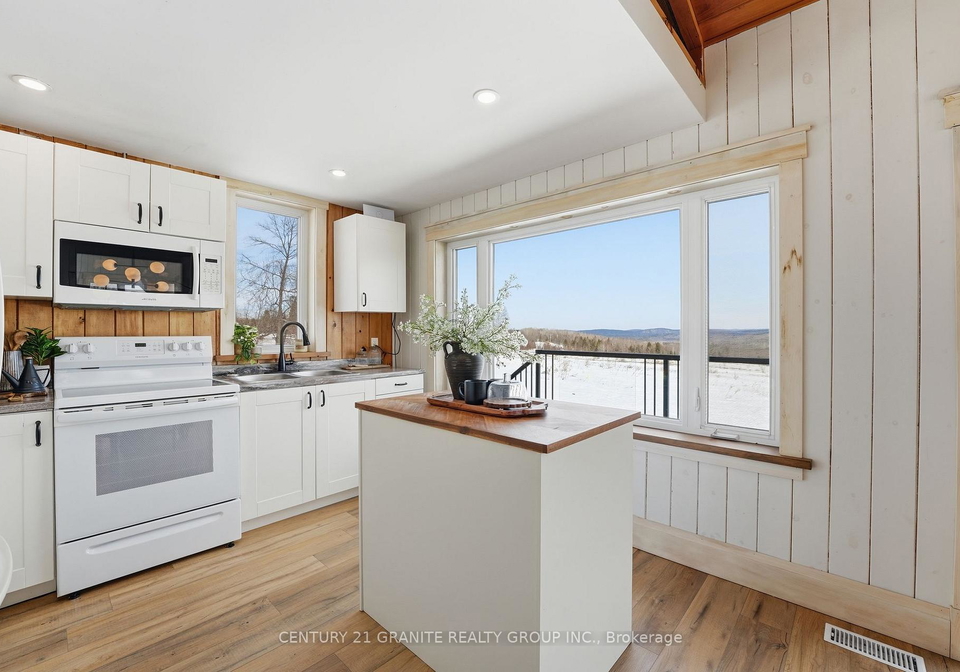 824-east-road-loop-hastings-highlands-ontario-x12867392