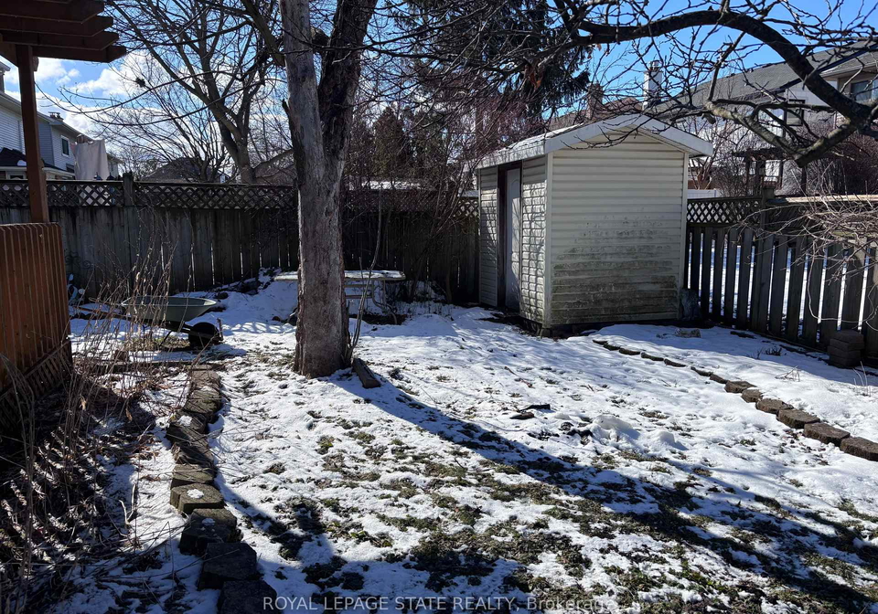 15-strada-boulevard-st-catharines-ontario-x12868134