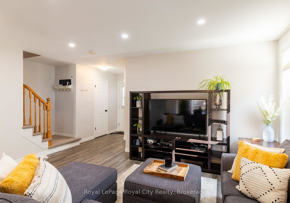 22-law-drive-guelph-ontario-x12868222