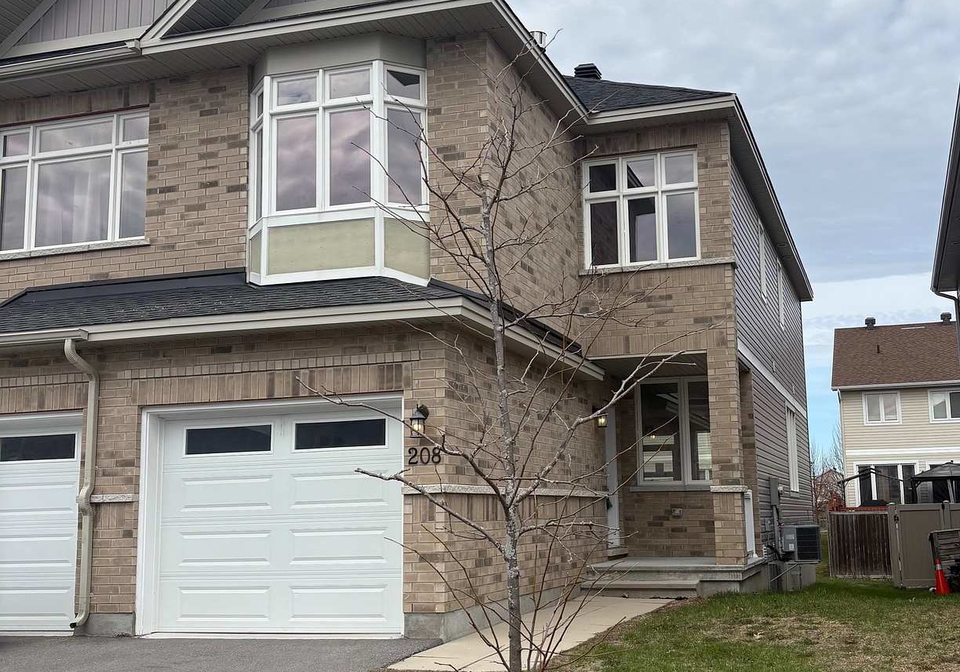208-bert-hall-street-arnprior-ontario-x12868696