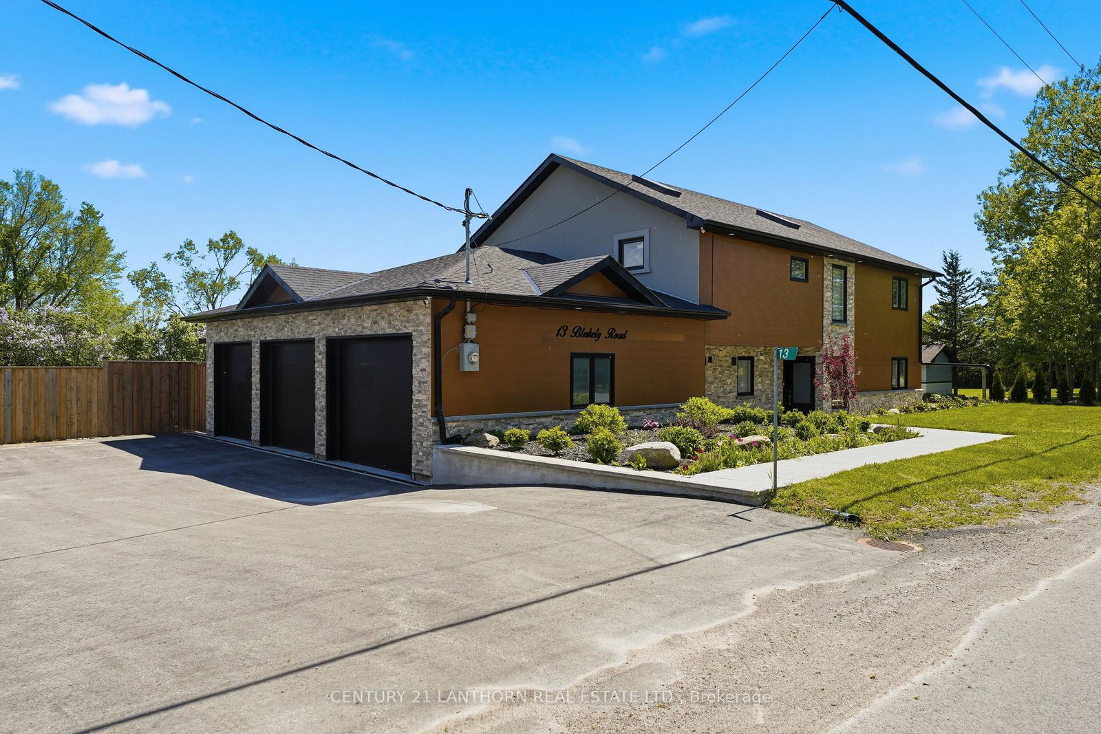 13-blakely-road-prince-edward-county-ontario-x12868856