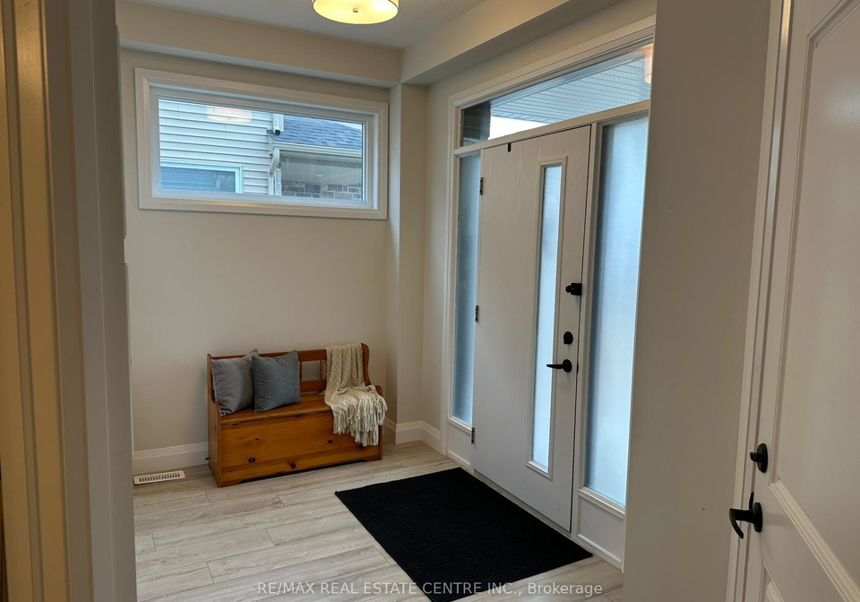 64-cash-crescent-ingersoll-ontario-x12869522