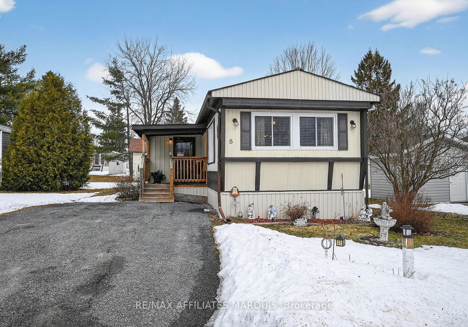 8-saddle-avenue-rideau-lakes-ontario-x12869534