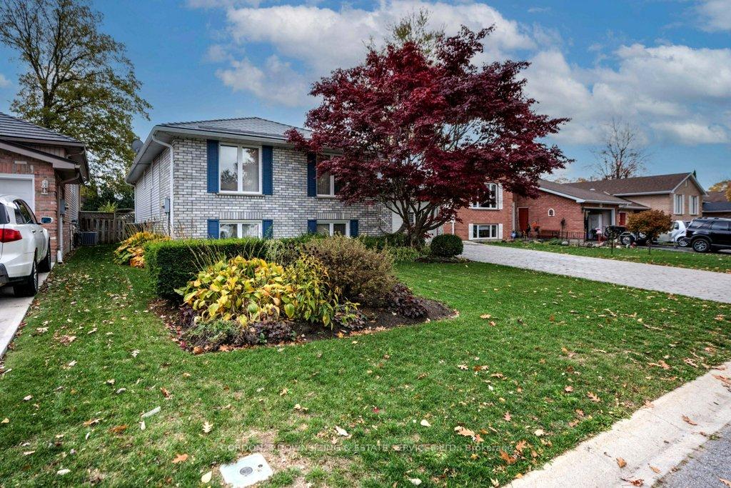 15-forchuk-crescent-quinte-west-ontario-x12869546