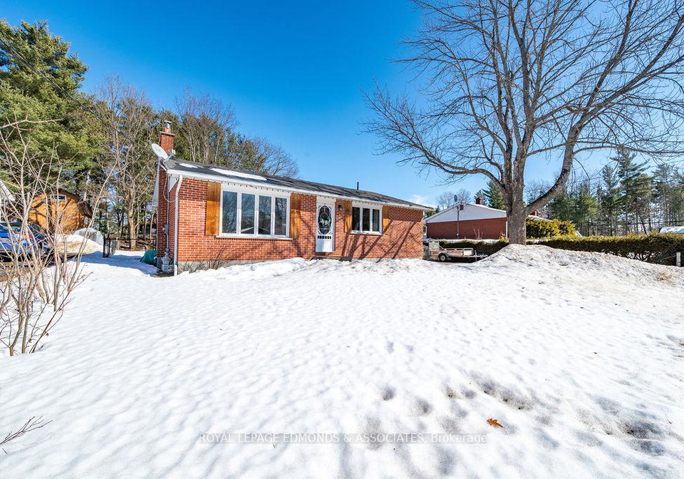 70-john-street-petawawa-ontario-x12869570