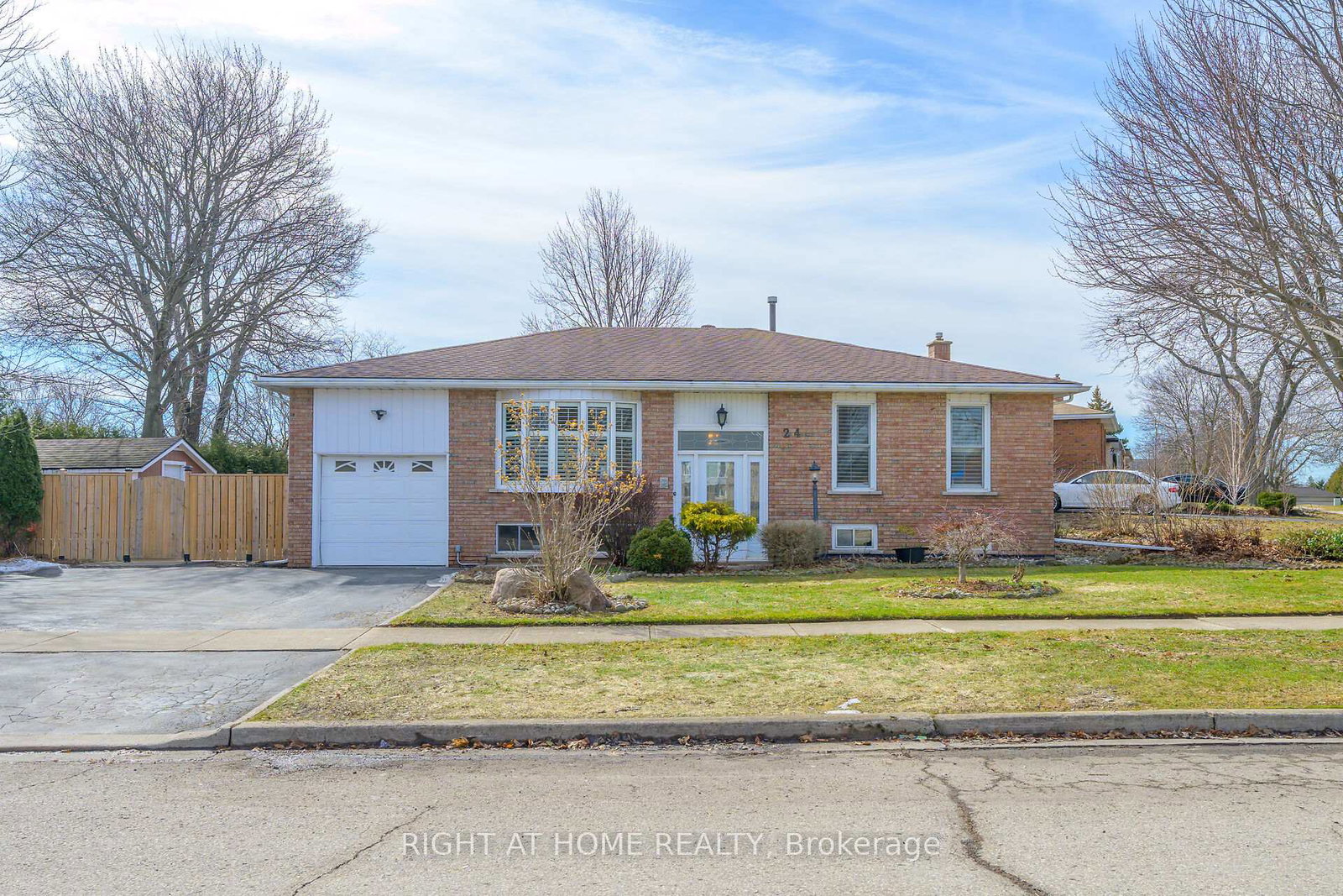 24-milverton-close-hamilton-ontario-x12869798