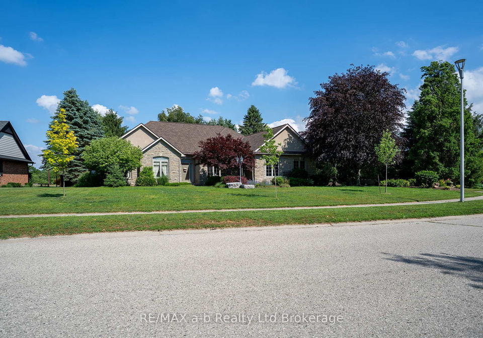 15-otterview-drive-norwich-ontario-x12870016