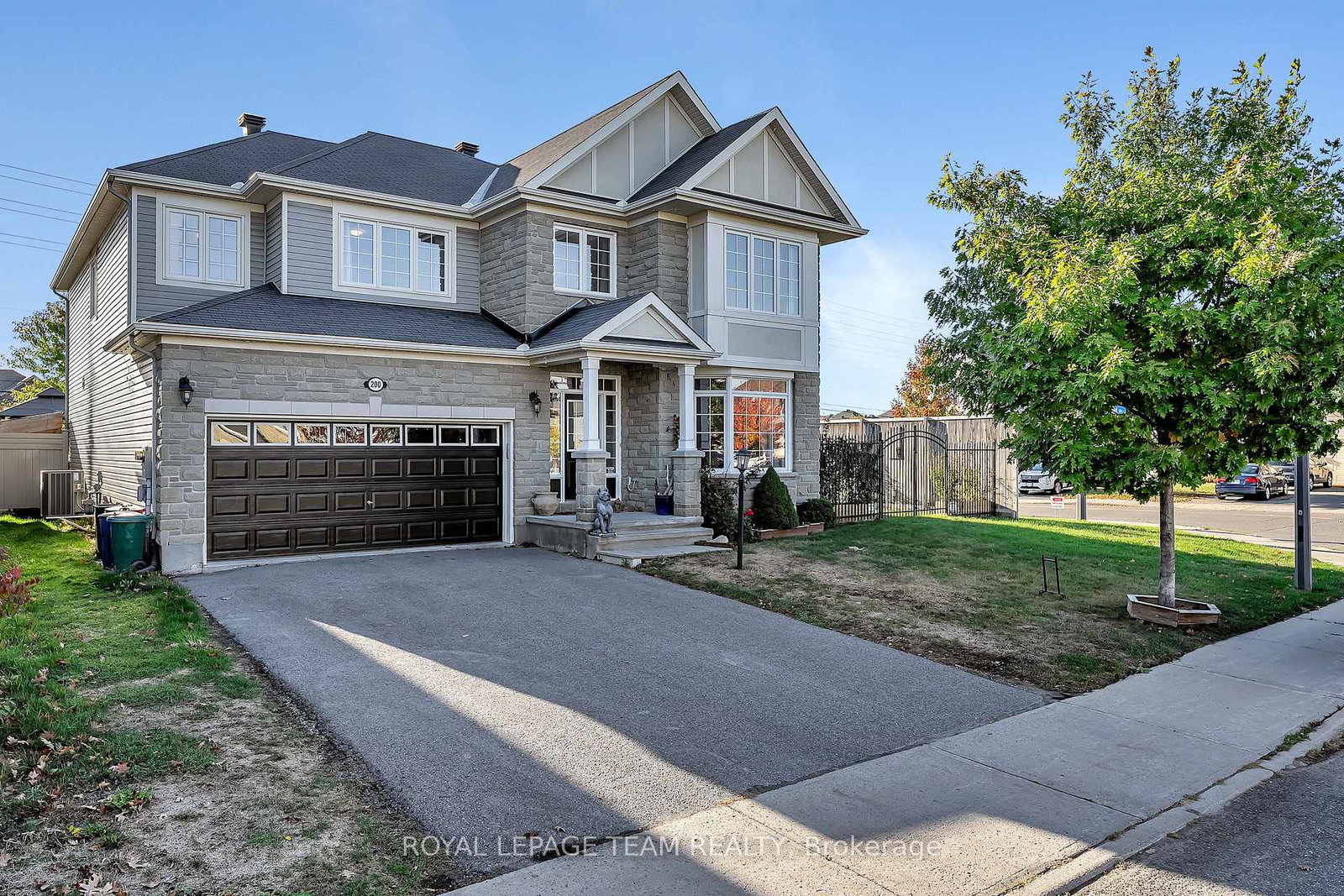 200-kinloch-court-ottawa-ontario-x12870114