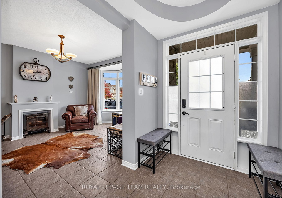 200-kinloch-court-ottawa-ontario-x12870114