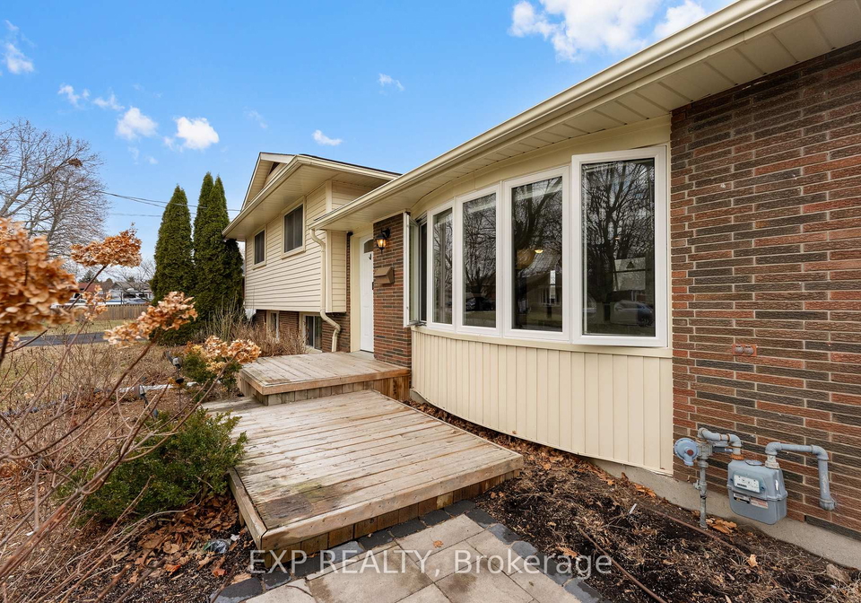 35-bishops-road-st-catharines-ontario-x12870200