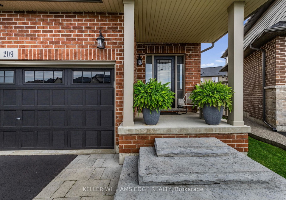 209-echovalley-drive-hamilton-ontario-x12870310