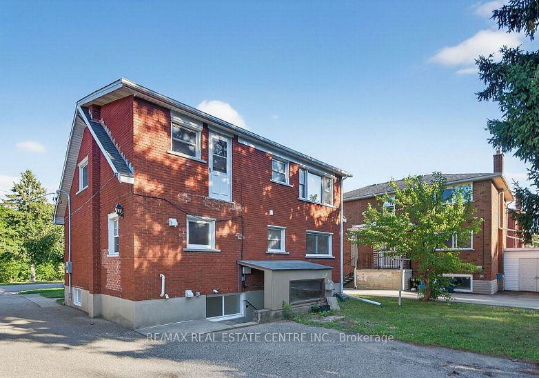 154-montgomery-road-kitchener-ontario-x12870352