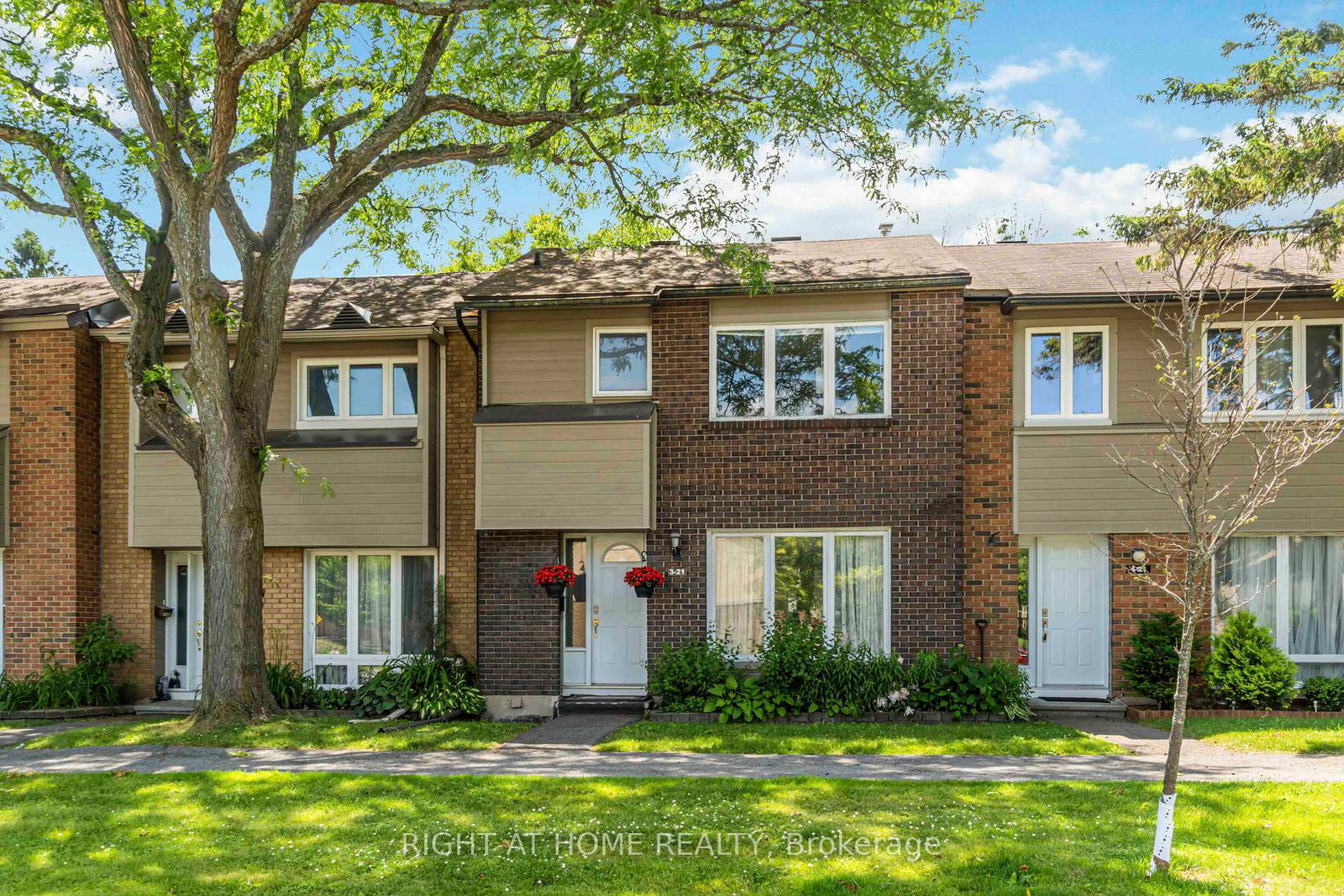 21-midland-crescent-ottawa-ontario-x12870480