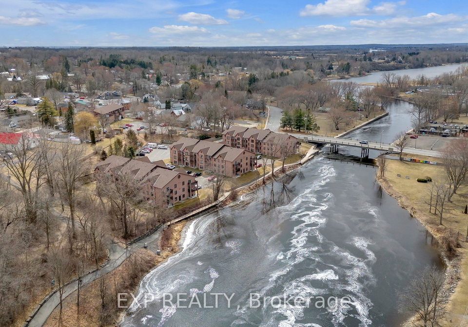 9-centre-street-s-greater-napanee-ontario-x12870702