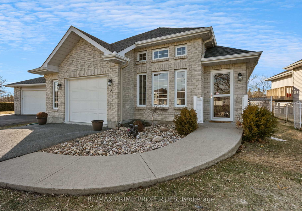5-gail-elizabeth-court-cornwall-ontario-x12870914