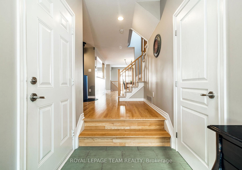542-remnor-avenue-kanata-ontario-x12871536