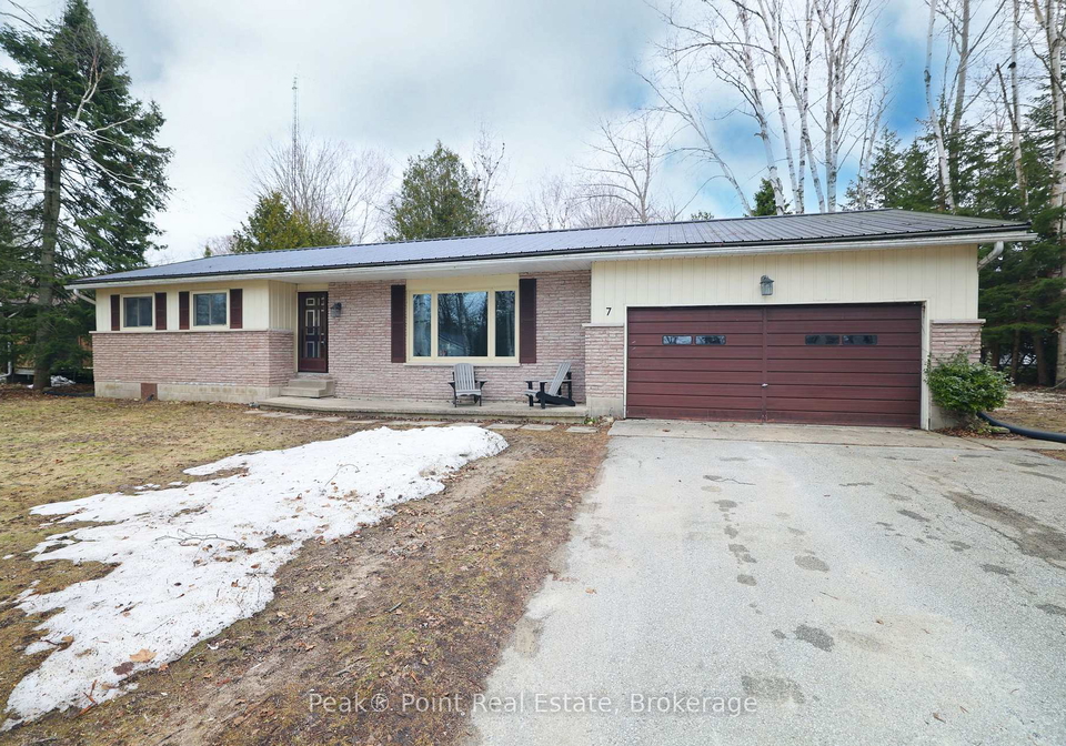 7-graham-crescent-south-bruce-peninsula-ontario-x12871688