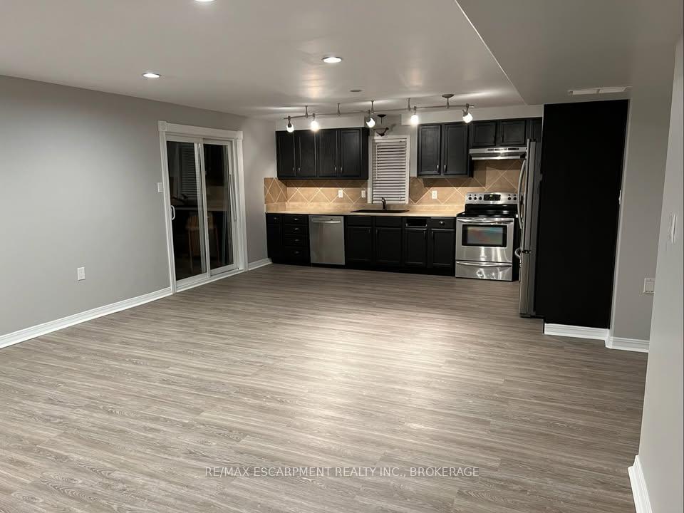 205-dorchester-drive-grimsby-ontario-x12871754