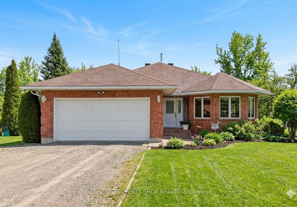 579-kelly-jordan-road-montague-ontario-x12872034