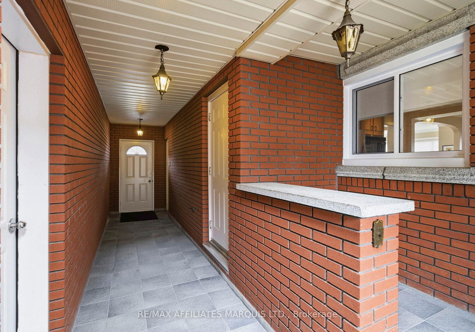 1318-montreal-road-cornwall-ontario-x12872084