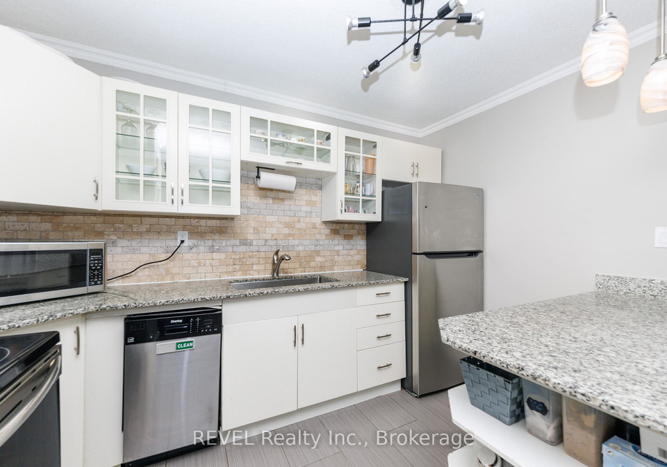 1300-upper-ottawa-street-hamilton-ontario-x12872148