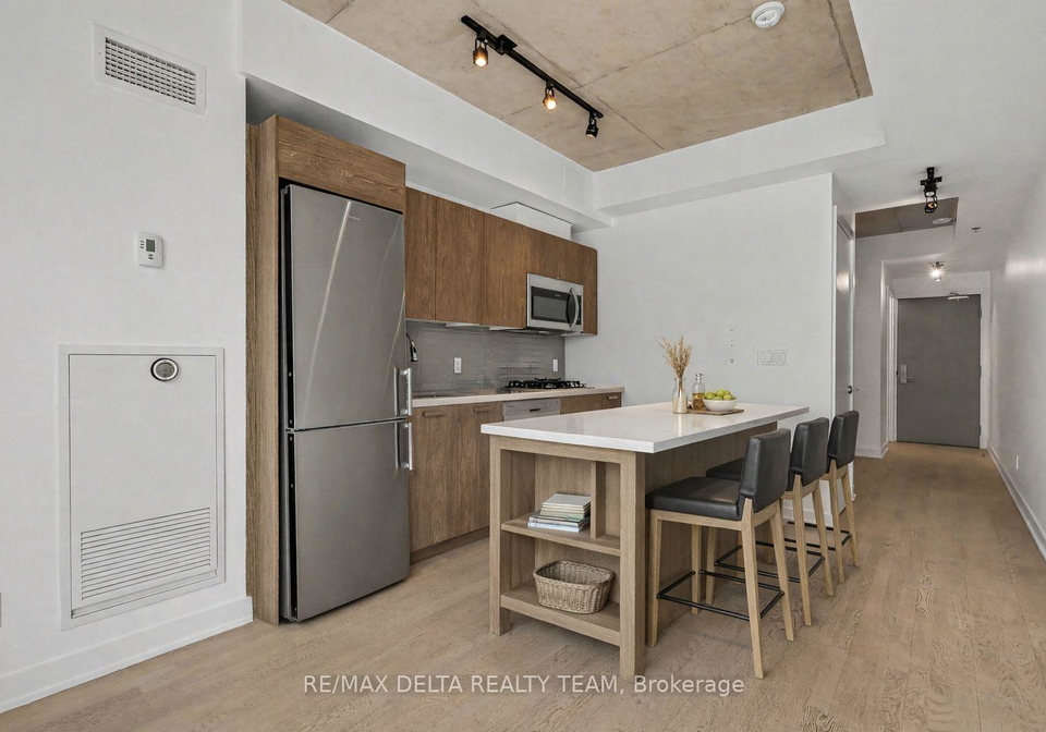 203-catherine-street-ottawa-ontario-x12872372