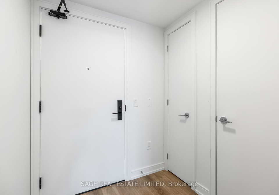 1-jarvis-street-hamilton-ontario-x12872522