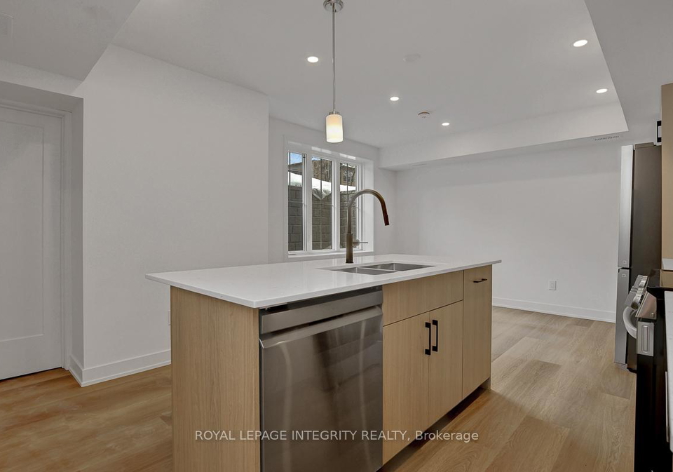 37-ella-street-ottawa-ontario-x12872544
