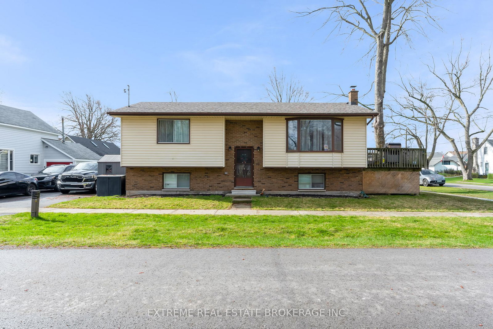 384-dovercourt-road-fort-erie-ontario-x12872590
