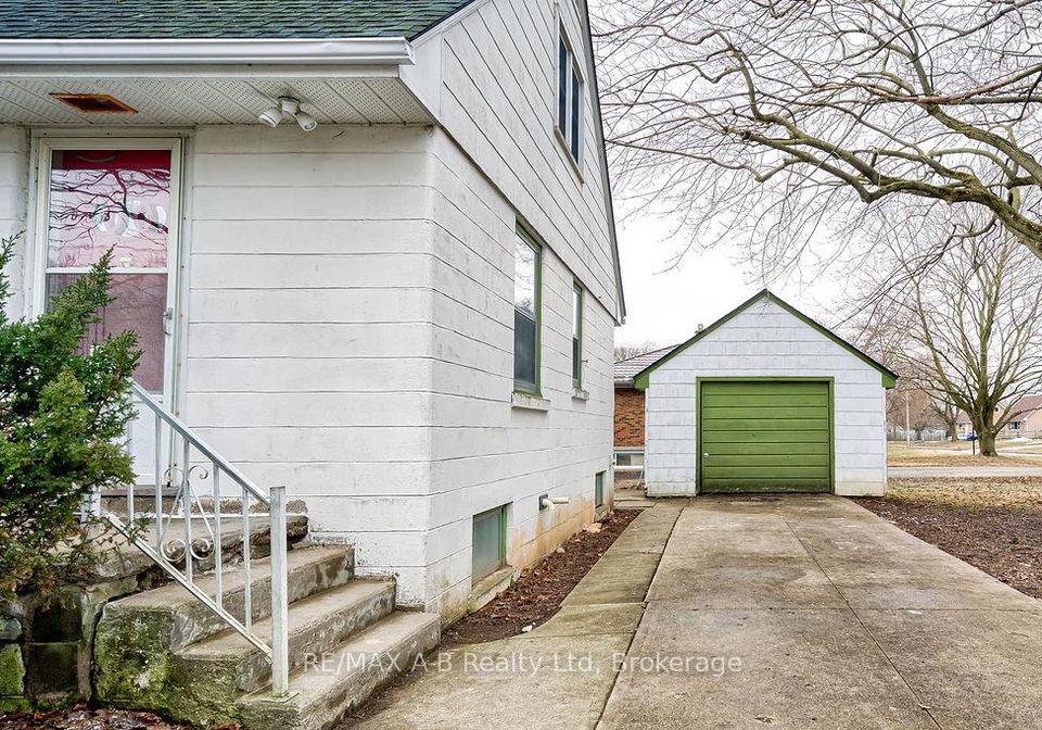 63-devon-street-stratford-ontario-x12872708