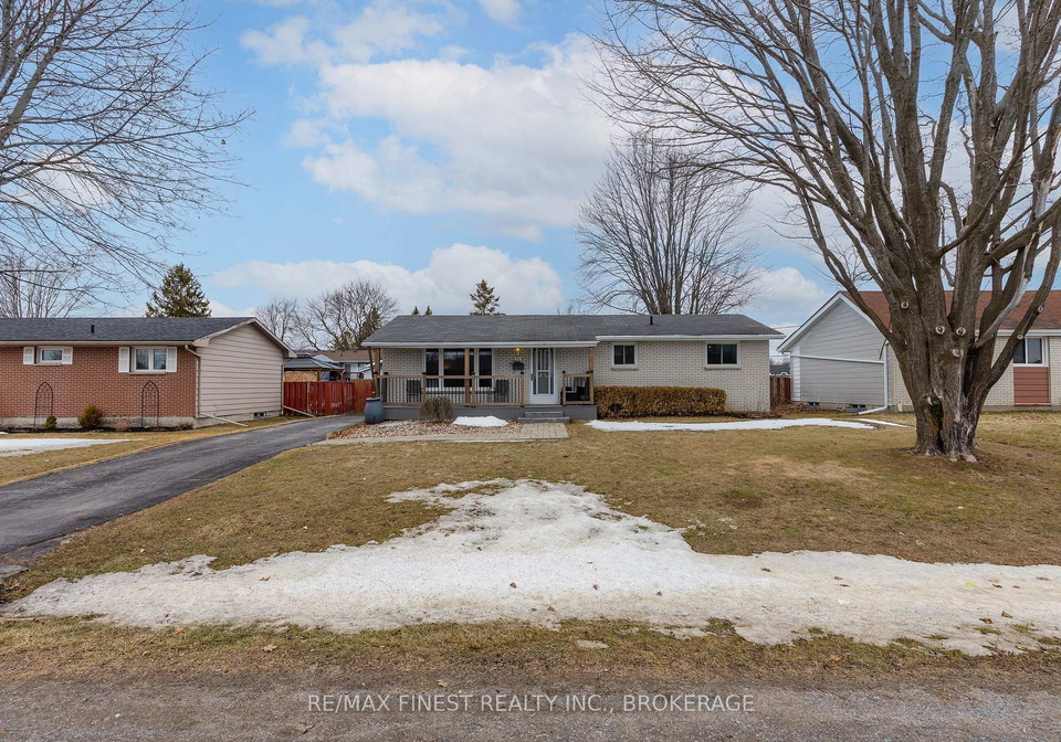 51-harvard-place-loyalist-ontario-x12872968
