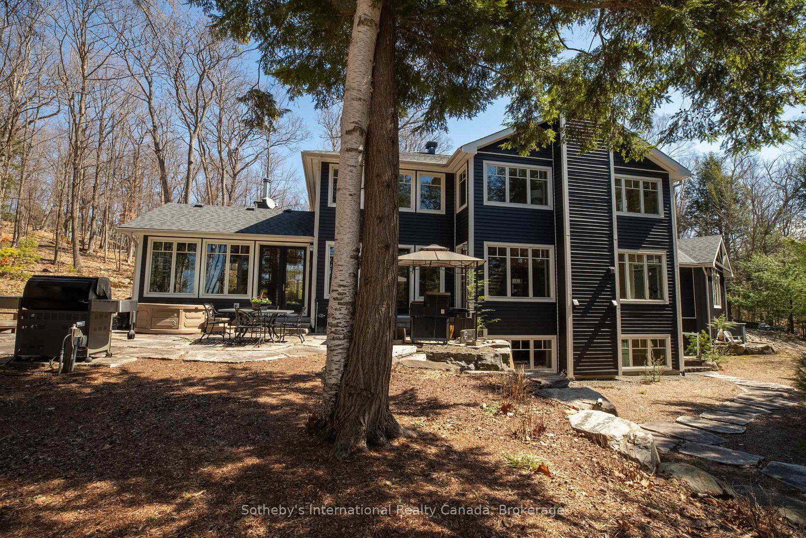 1025-long-point-road-lake-of-bays-ontario-x12873176