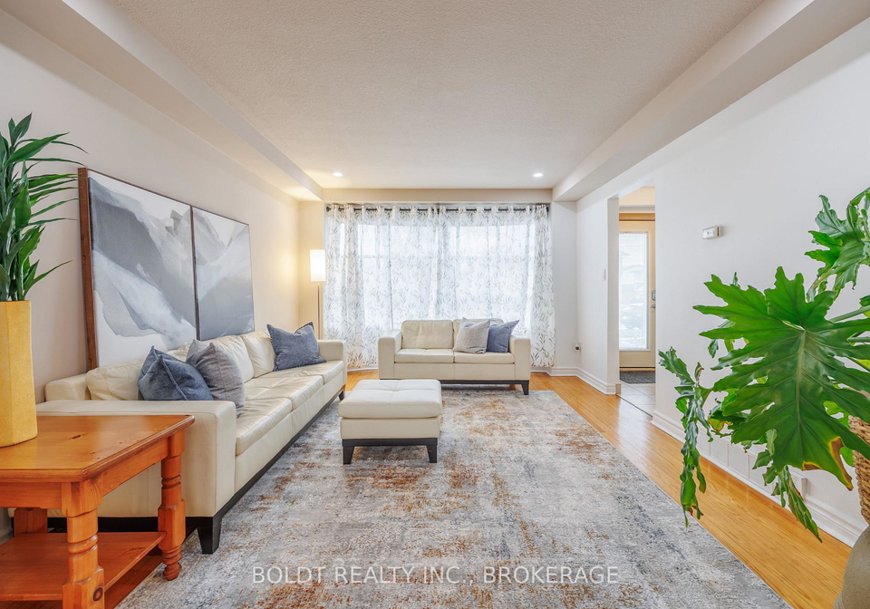 6760-wilinger-street-niagara-falls-ontario-x12873676