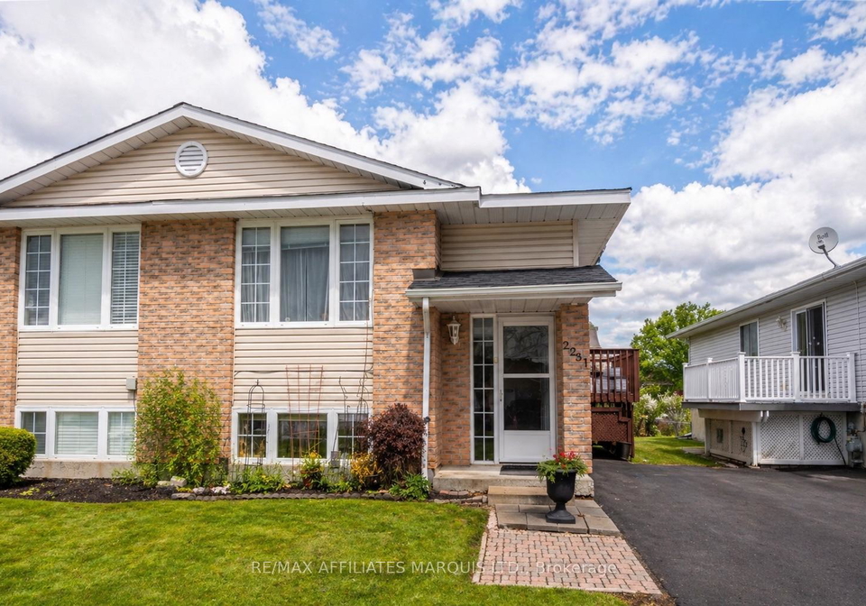 2231-glen-brook-drive-cornwall-ontario-x12874138