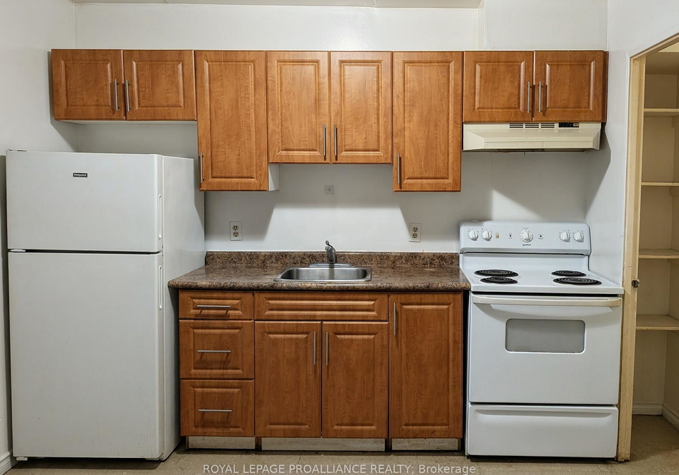 1837-lansdowne-street-w-peterborough-ontario-x12874288