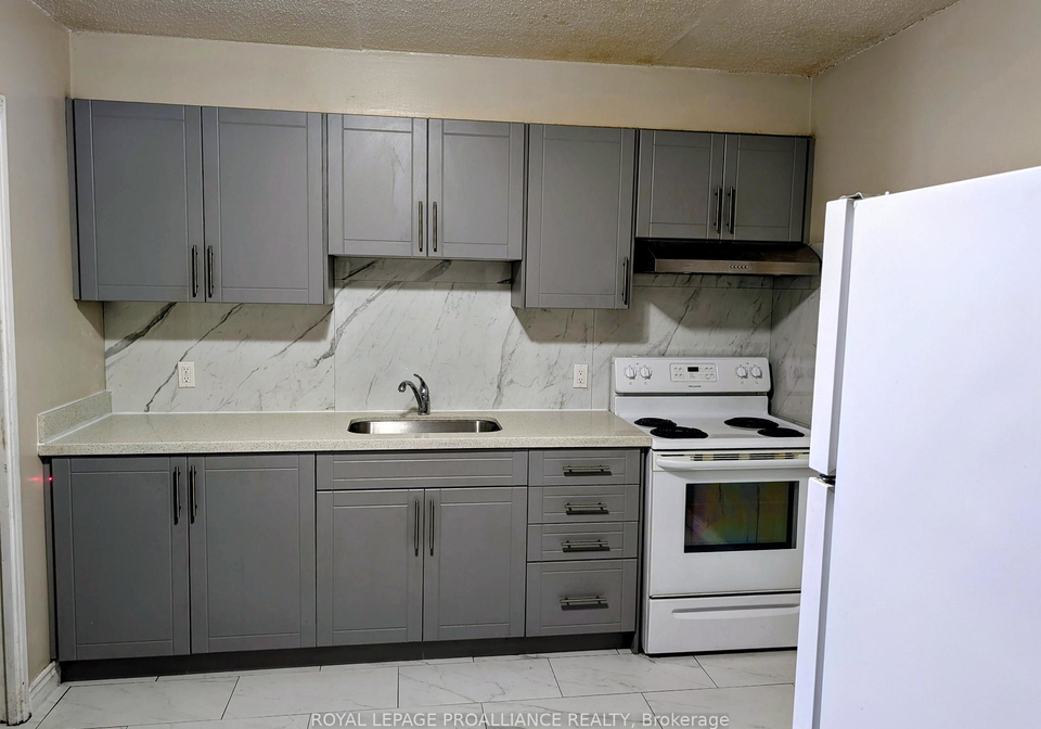 1837-lansdowne-street-w-peterborough-ontario-x12874292