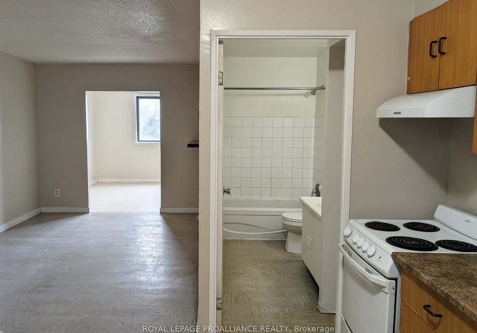 1837-lansdowne-street-w-peterborough-ontario-x12874298