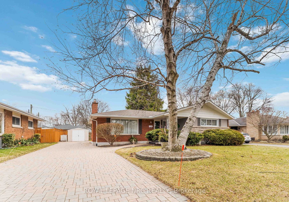 30-armour-drive-welland-ontario-x12874338