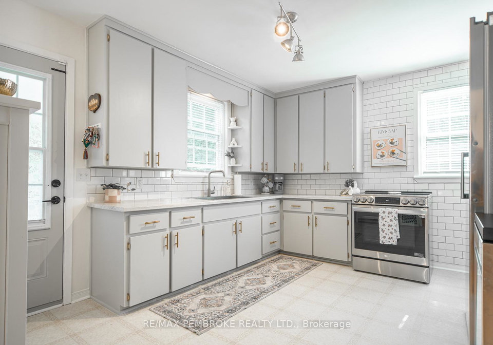 332-esther-street-pembroke-ontario-x12874600