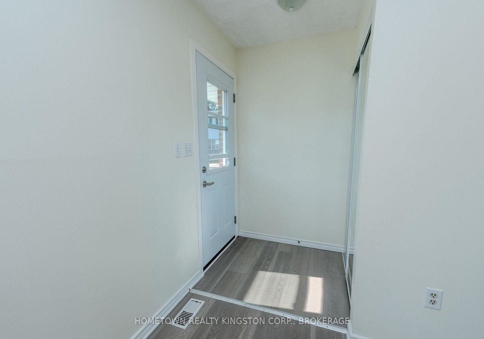 983-oakview-avenue-kingston-ontario-x12874976