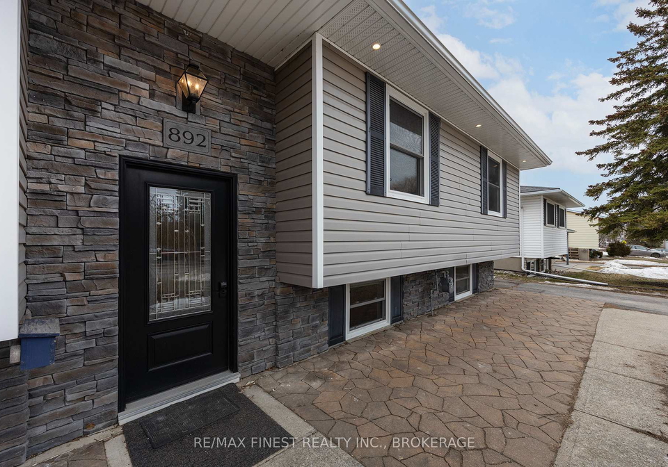 862-development-drive-kingston-ontario-x12875150