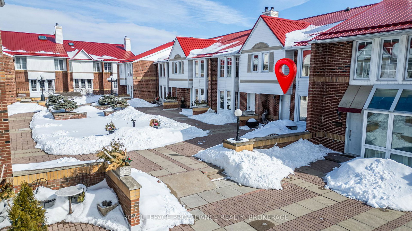 1-place-darmes-kingston-ontario-x12875366
