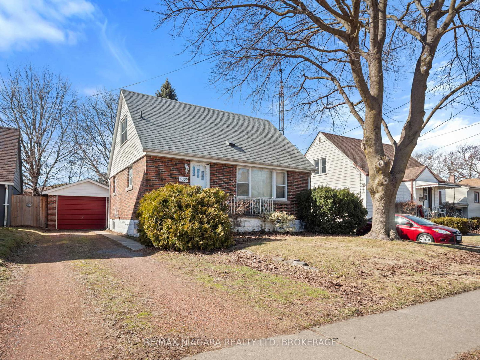 5005-kingston-avenue-niagara-falls-ontario-x12875480
