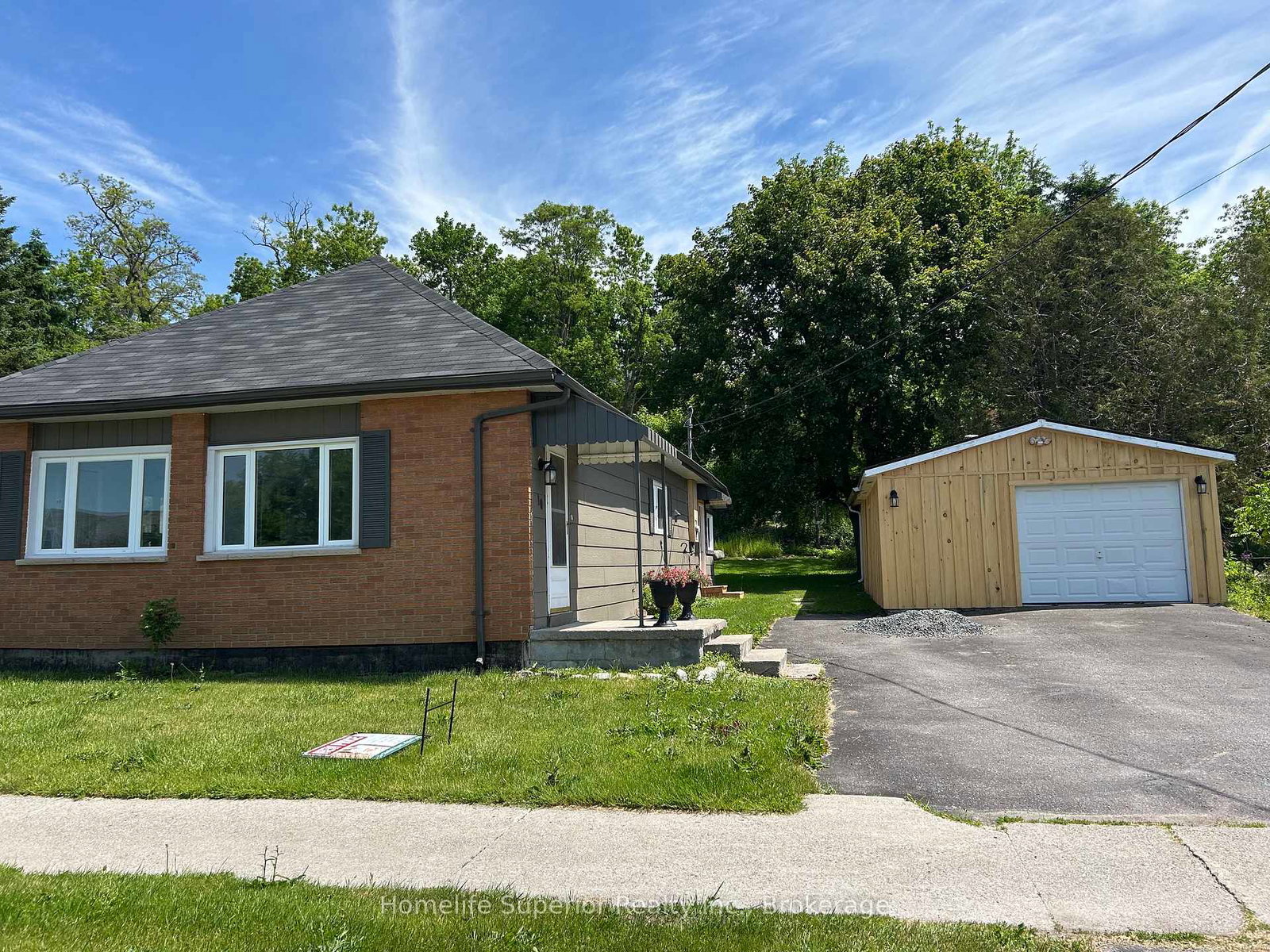 10-main-street-n-marmora-and-lake-ontario-x12876750