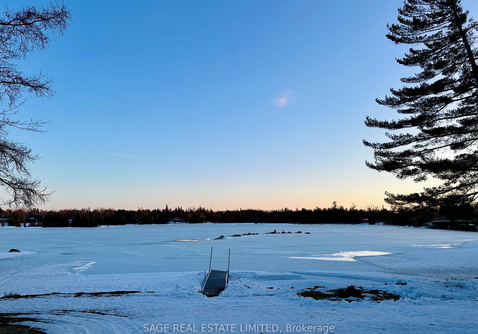 196-minns-avenue-kawartha-lakes-ontario-x12876854