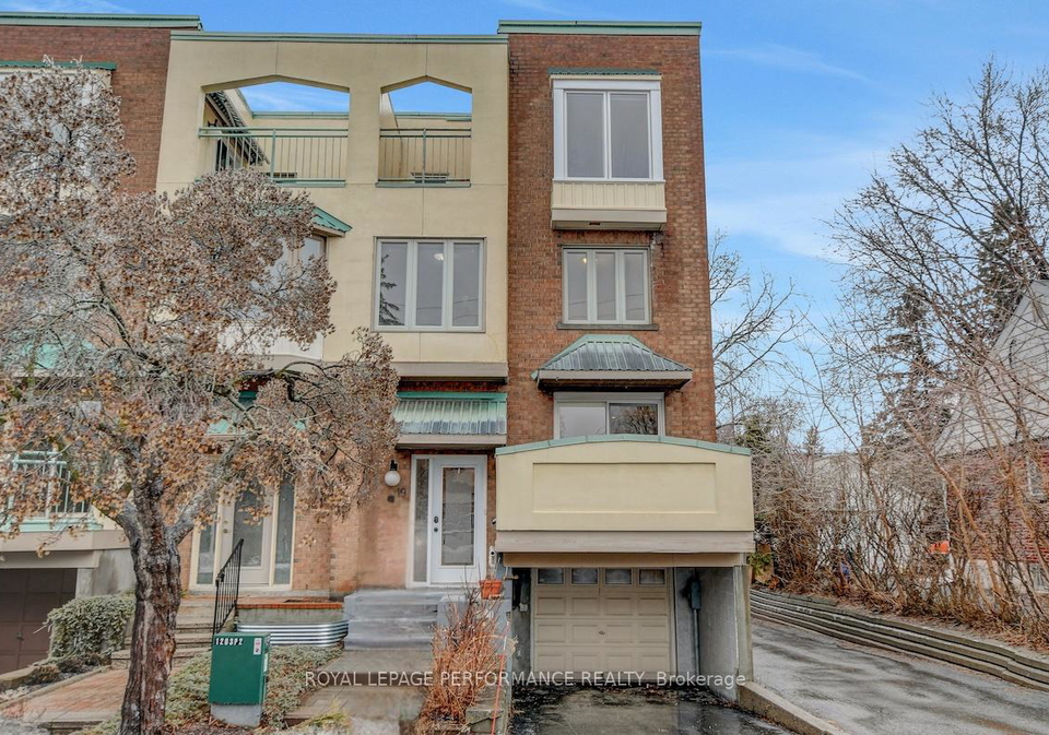 19-columbus-avenue-ottawa-ontario-x12877048