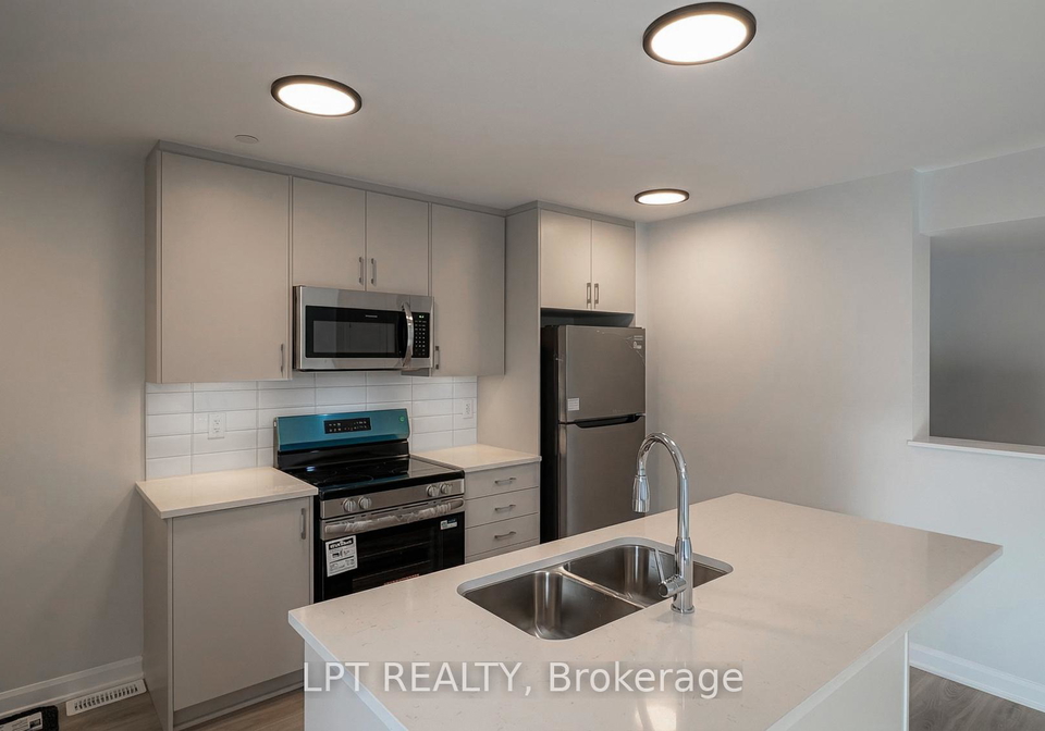 401-glenroy-gilbert-drive-ottawa-ontario-x12877086