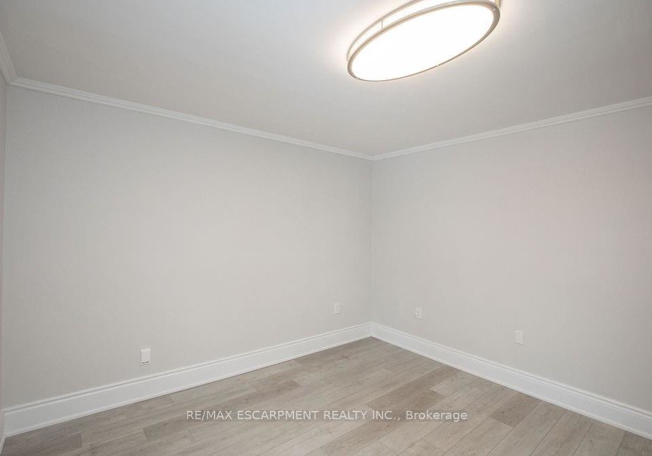 2prospect-street-s-hamilton-ontario-x12877092